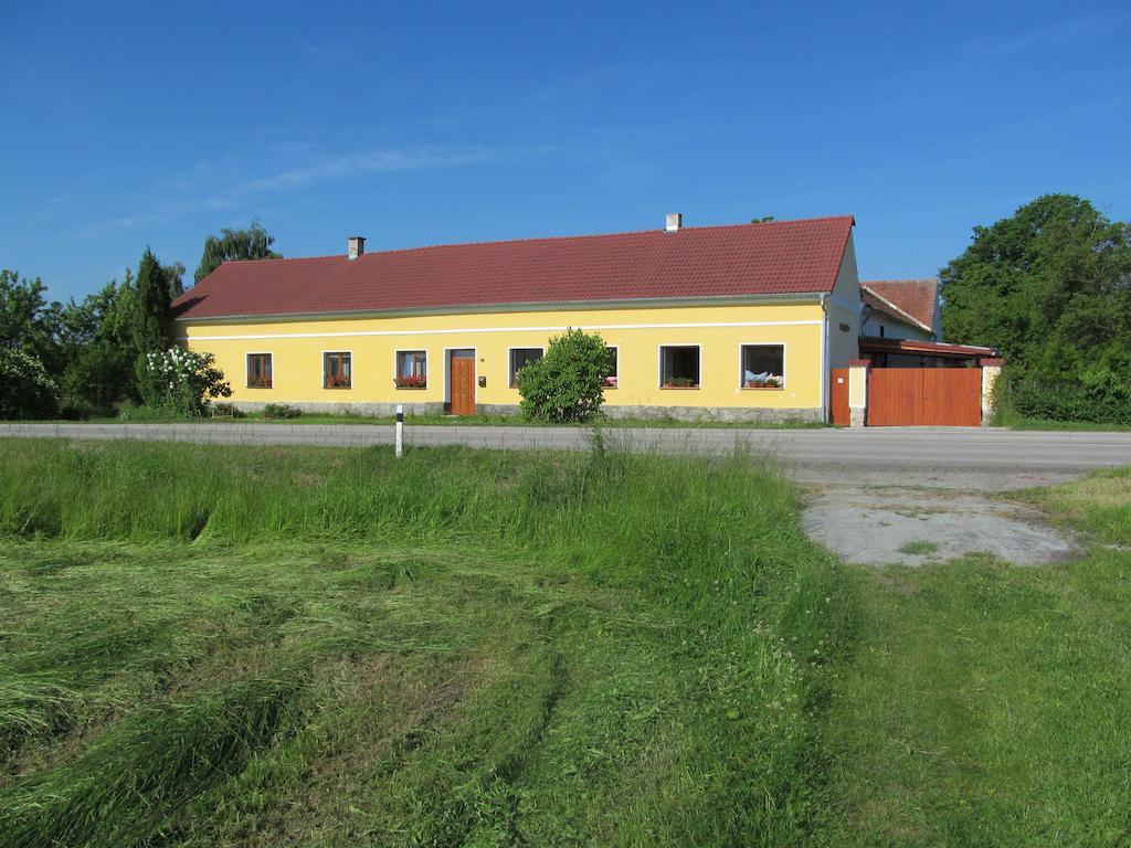 Pension Otěvěk Trhové Sviny Exteriér fotografie